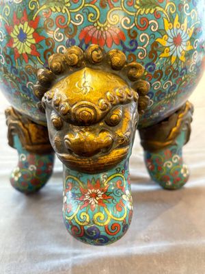 A Chinese cloisonné tripod censer and cover, 19th C. — 照片 16