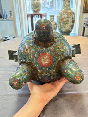 A Chinese cloisonné tripod censer and cover, 19th C. — 照片 23