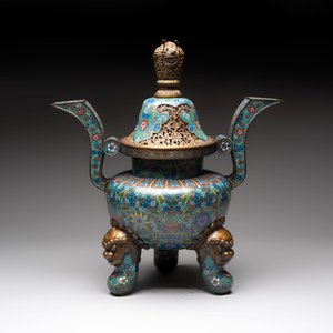 A Chinese cloisonné tripod censer and cover, 19th C. — 照片 3