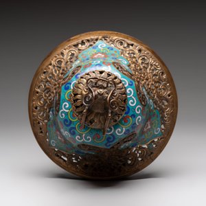 A Chinese cloisonné tripod censer and cover, 19th C. — 照片 7