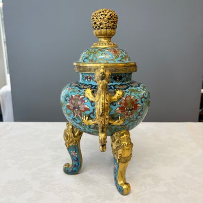 A Chinese cloisonné tripod censer and cover — photo 7