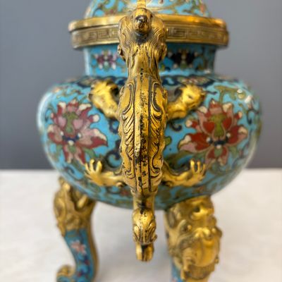 A Chinese cloisonné tripod censer and cover — photo 9