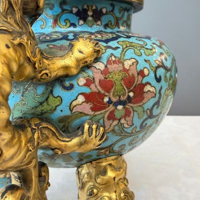 A Chinese cloisonné tripod censer and cover — photo 10