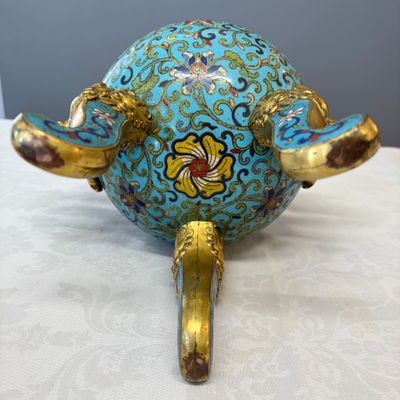 A Chinese cloisonné tripod censer and cover — photo 19