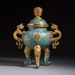 A Chinese cloisonné tripod censer and cover — photo 1