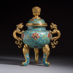 A Chinese cloisonné tripod censer and cover — photo 3