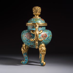 A Chinese cloisonné tripod censer and cover — photo 4