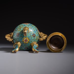 A Chinese cloisonné tripod censer and cover — photo 7