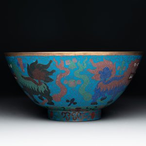 A Chinese cloisonné vase, a bowl and a basin, 19/20th C. — 照片 7