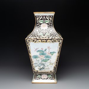 A Chinese cloisonné vase with birds among flowering branches, 20th C. — photo 3