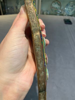 A Chinese cloisonné yellow-ground 'peach and shou' ruyi sceptre, Republic — 照片 8