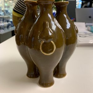 A Chinese conjoined four-part brown-glazed vase, Qianlong mark, 19/20th C. — photo 21