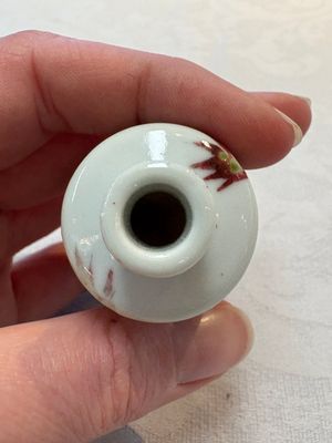 A Chinese copper-red and white 'bamboo' snuff bottle, Qianlong mark, 19th C. — photo 6