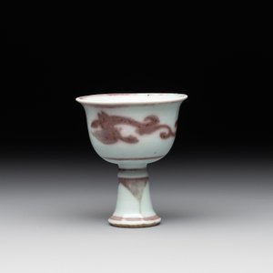 A Chinese copper-red and white 'chilong' stem cup, Ming — photo 4