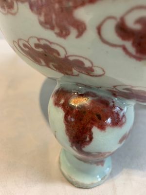 A Chinese copper-red and white 'dragon' censer and cover, 19th C. — 照片 7