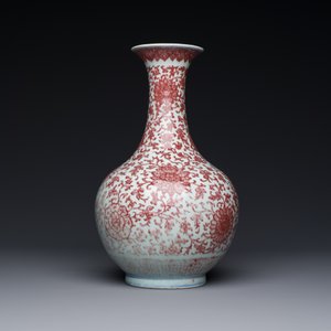 A Chinese copper-red bottle vase with floral scrolls, Qianlong — photo 4