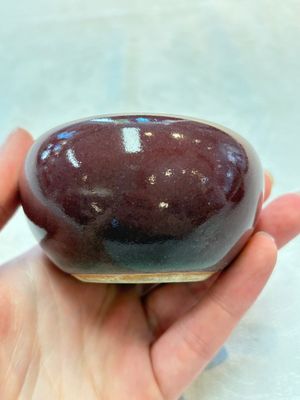 A Chinese copper-red-glazed bowl and brush washer, Xuande mark, 18/19th C. — photo 9