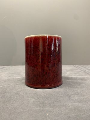 A Chinese copper-red-glazed brush pot, 'bitong', 18th C. — photo 4