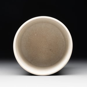 A Chinese copper-red-glazed brush pot, 'bitong', 18th C. — photo 5