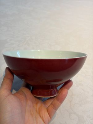 A Chinese copper-red-glazed 'Lianzi' bowl, Qianlong mark and of the period — photo 2