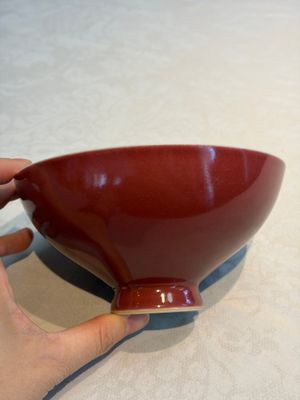 A Chinese copper-red-glazed 'Lianzi' bowl, Qianlong mark and of the period — photo 3