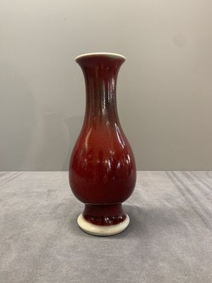 A Chinese copper-red-glazed 'pipa zun' vase, 18th C. — photo 3