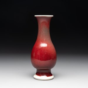 A Chinese copper-red-glazed 'pipa zun' vase, 18th C. — photo 1