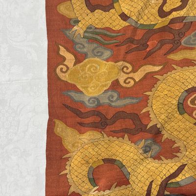 A Chinese coral-ground kesi 'Dragons' panel — photo 19