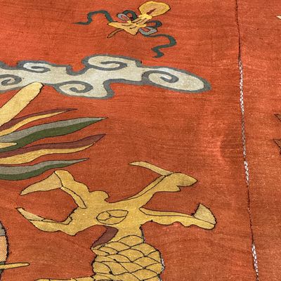 A Chinese coral-ground kesi 'Dragons' panel — photo 26