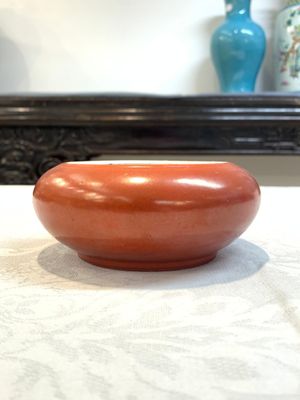 A Chinese coral-red-glazed blue, white and copper-red 'goldfish' brush washer, 20th C. — 照片 3