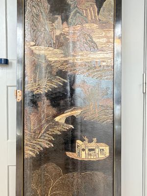 A Chinese Coromandel lacquered four-panel folding screen with mountainous landscapes, 17/18th C. — photo 4