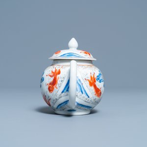 A Chinese 'crane and carps' teapot and cover, Yongzheng — 照片 3