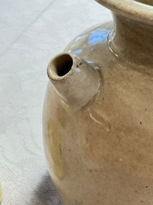 A Chinese cream-glazed ewer with a barrel-shaped body, Hebei/Henan provinces, Tang/Five Dynasties — photo 7