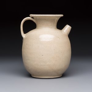 A Chinese cream-glazed ewer with a barrel-shaped body, Hebei/Henan provinces, Tang/Five Dynasties — photo 4