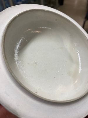 A Chinese cream-glazed jar and cover, Northern Song — photo 9