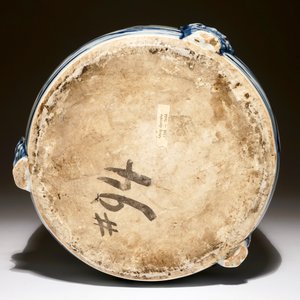 A Chinese cylindrical blue and white censer, Ming, Wanli — photo 7