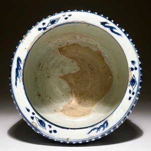 A Chinese cylindrical blue and white censer, Ming, Wanli — photo 8
