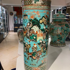 A Chinese cylindrical famille verte turquoise-ground vase, 19th C. — 照片 13