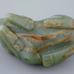 A Chinese dark celadon jade carving of an ox, Qing — photo 3
