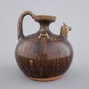 A Chinese dark-glazed chicken head ewer, possibly Han or Jin Dynasty, 3rd-5th C. — photo 4