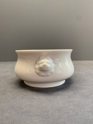 A Chinese Dehua blanc de Chine censer, Xuande mark, 18th C. — photo 2