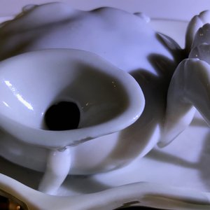 A Chinese Dehua blanc de Chine crab-shaped water dropper, Kangxi — photo 17