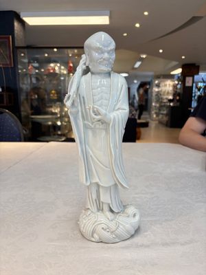 A Chinese Dehua blanc de Chine Damo, Dehua and He Chaozong 何朝宗 mark, 19th C. — photo 1
