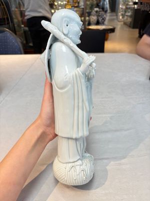 A Chinese Dehua blanc de Chine Damo, Dehua and He Chaozong 何朝宗 mark, 19th C. — photo 5