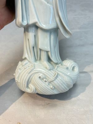 A Chinese Dehua blanc de Chine Damo, Dehua and He Chaozong 何朝宗 marks, 19th C. — foto 15