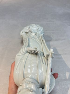 A Chinese Dehua blanc de Chine Damo, Dehua and He Chaozong 何朝宗 marks, 19th C. — foto 20