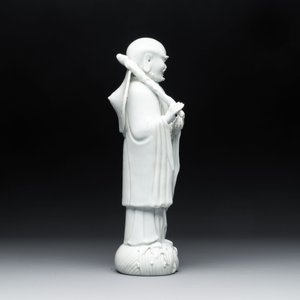 A Chinese Dehua blanc de Chine Damo, Dehua and He Chaozong 何朝宗 marks, 19th C. — foto 4