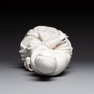 A Chinese Dehua Blanc de Chine 'Damo' group, 20th C. — photo 6