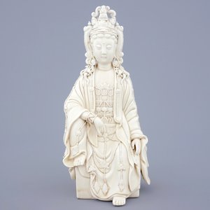 A Chinese Dehua blanc de Chine figure of Guanyin after He Chaozong, 19/20th C. — photo 2