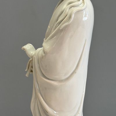 A Chinese Dehua blanc de Chine figure of Guanyin — 照片 18